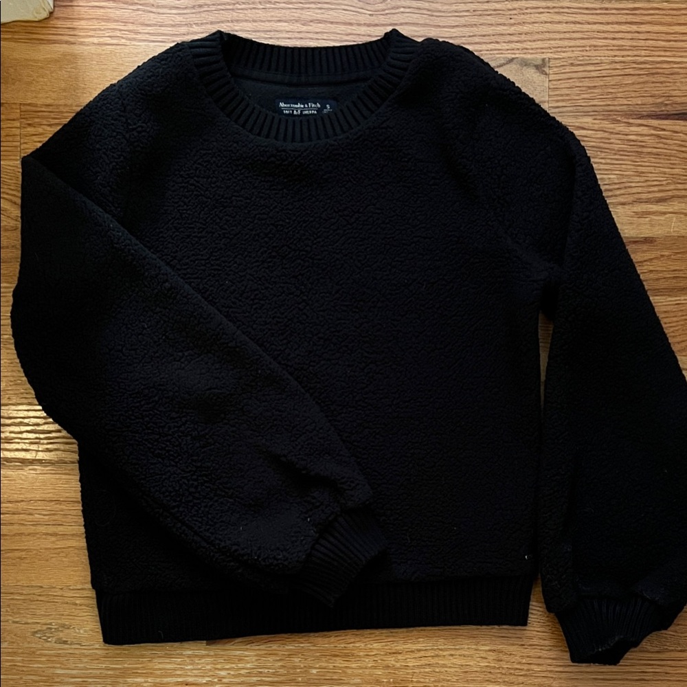 Abercrombie & Fitch Women's Black Sherpa Sweatshirt